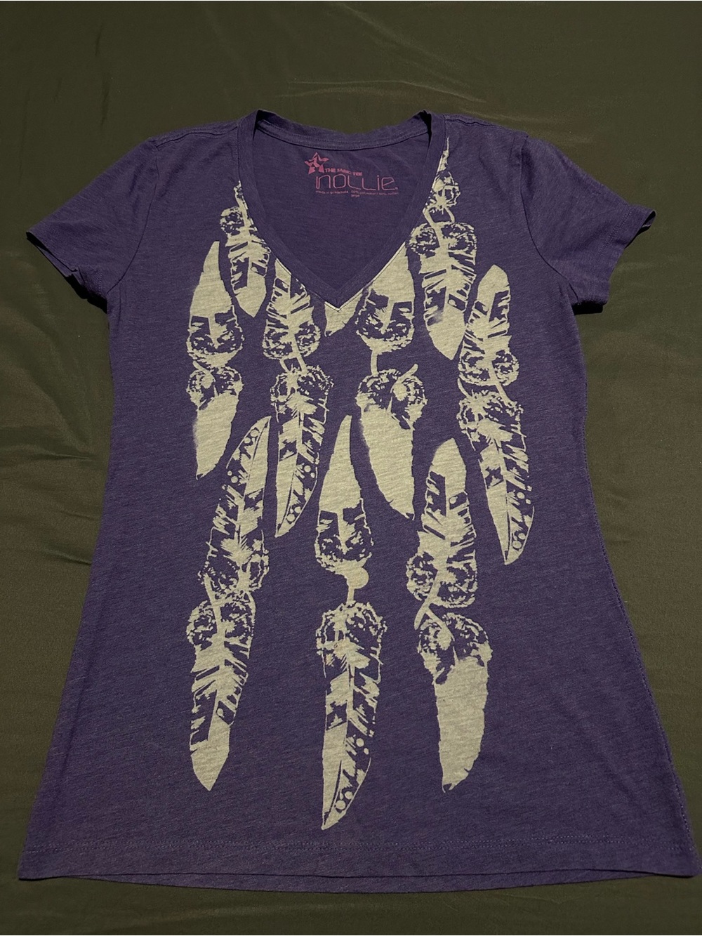 Nollie Women's Purple V-Neck Tee with Cream Feather Print